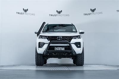 2021 Toyota Fortuner - Thumbnail
