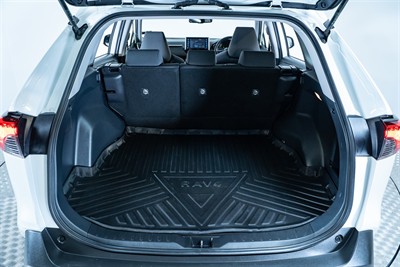 2020 Toyota Rav4 - Thumbnail