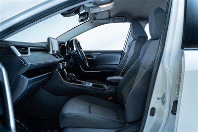 2020 Toyota Rav4 - Thumbnail