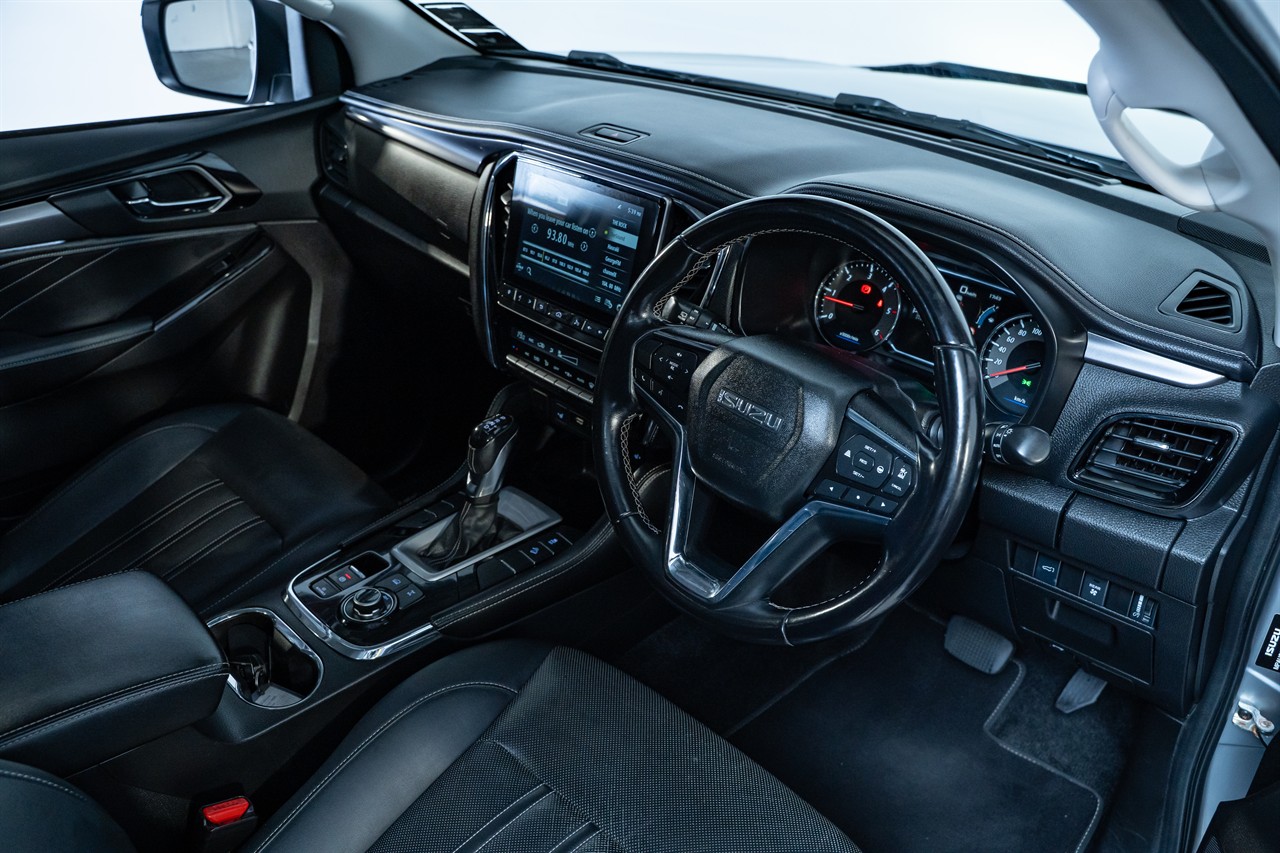2022 Isuzu MU-X