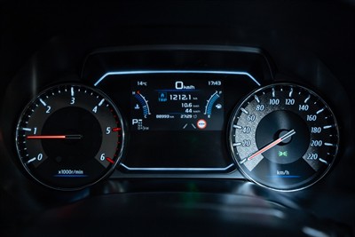 2022 Isuzu MU-X - Thumbnail
