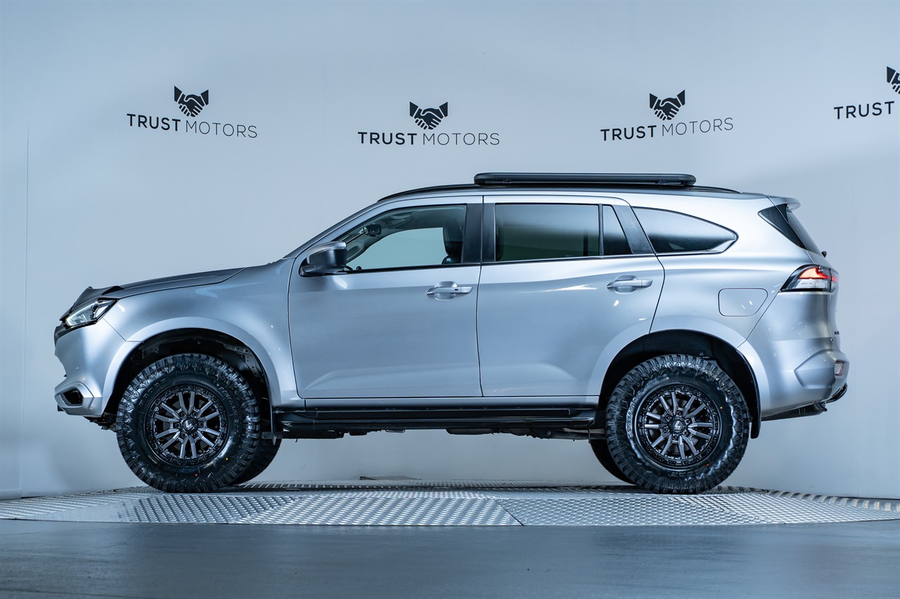 2022 Isuzu MU-X