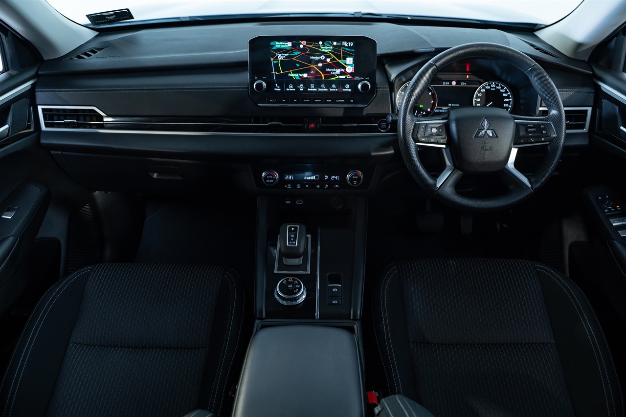 2024 Mitsubishi Outlander