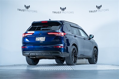 2024 Mitsubishi Outlander - Thumbnail