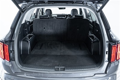 2021 Kia Sorento - Thumbnail