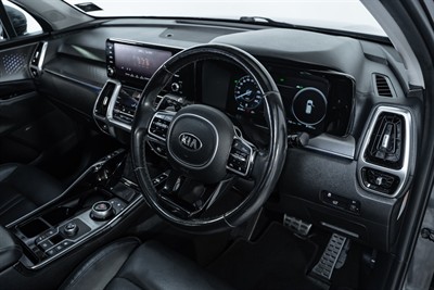 2021 Kia Sorento - Thumbnail