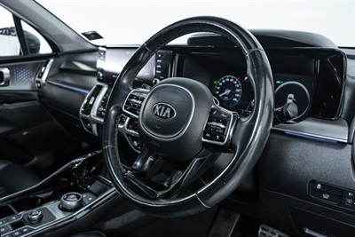 2021 Kia Sorento - Thumbnail