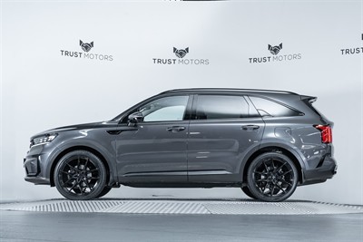 2021 Kia Sorento - Thumbnail
