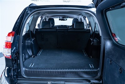 2016 Toyota Landcruiser Prado - Thumbnail