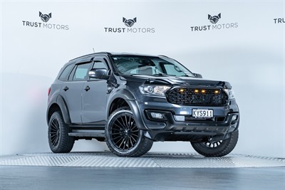 2017 Ford Everest - Thumbnail