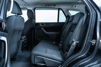 2017 Ford Everest - Thumbnail