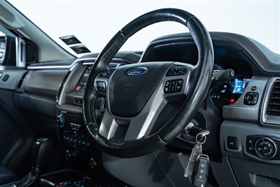 2017 Ford Everest - Thumbnail
