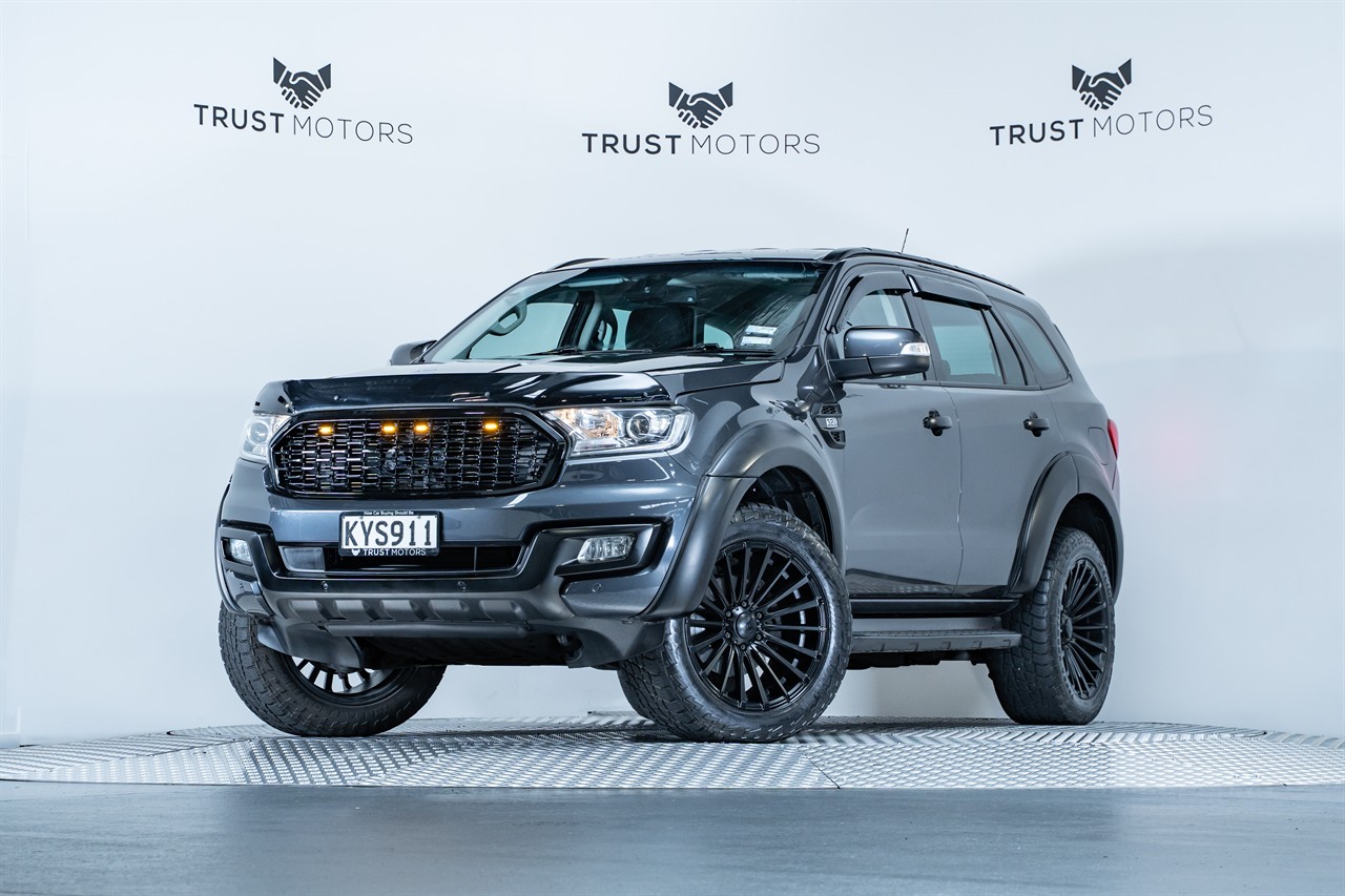 2017 Ford Everest