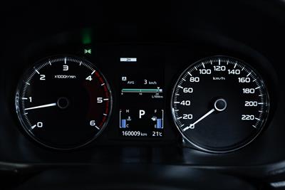 2016 Mitsubishi Pajero Sport - Thumbnail