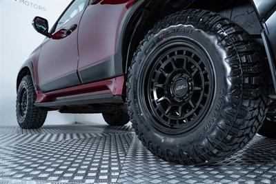 2016 Mitsubishi Pajero Sport - Thumbnail