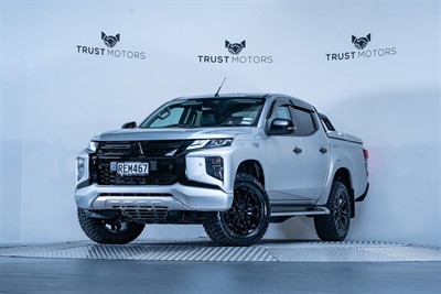 2020 Mitsubishi Triton - Thumbnail