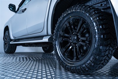 2020 Mitsubishi Triton - Thumbnail