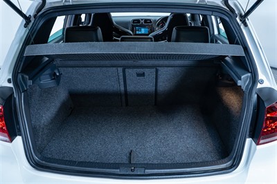 2012 Volkswagen Golf - Thumbnail