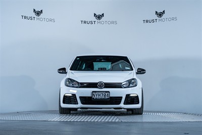 2012 Volkswagen Golf - Thumbnail