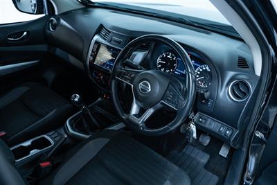 2022 Nissan Navara - Thumbnail
