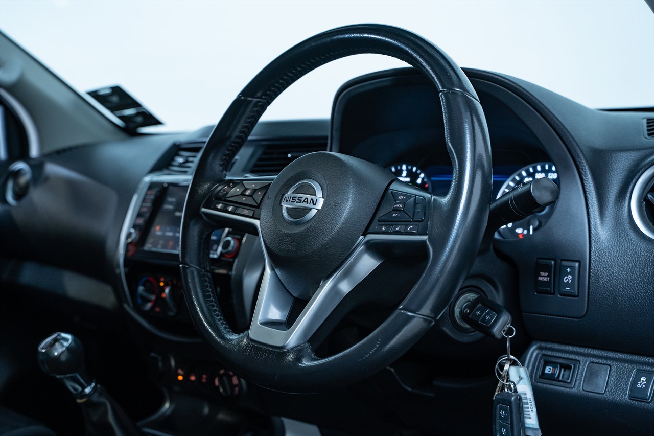 2022 Nissan Navara