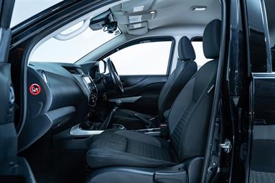 2022 Nissan Navara - Thumbnail