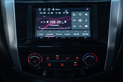 2017 Nissan Navara - Thumbnail