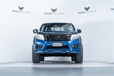 2017 Nissan Navara - Thumbnail