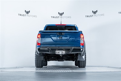 2017 Nissan Navara - Thumbnail