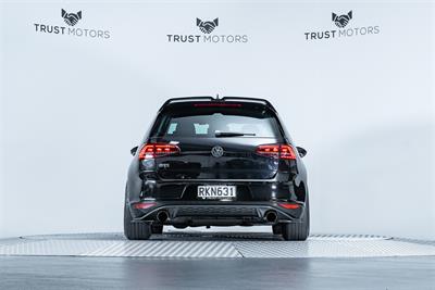 2014 Volkswagen Golf - Thumbnail