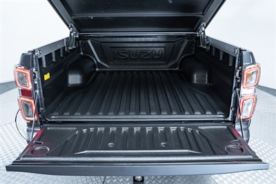 2022 Isuzu D-Max - Thumbnail