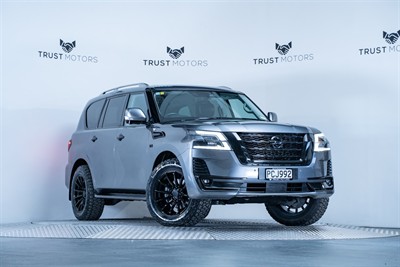 2022 Nissan Patrol - Thumbnail
