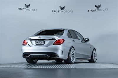 2016 Mercedes-Benz C 63 S - Thumbnail