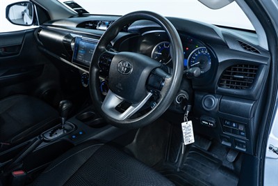 2019 Toyota Hilux - Thumbnail