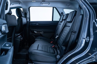 2023 Ford Everest - Thumbnail