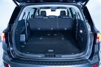 2023 Ford Everest - Thumbnail