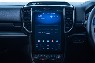 2023 Ford Everest - Thumbnail