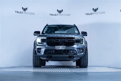 2023 Ford Everest - Thumbnail