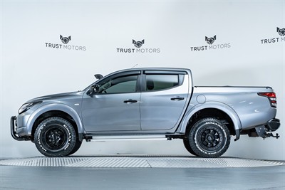 2018 Mitsubishi Triton - Thumbnail
