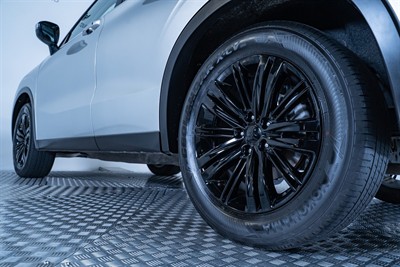 2022 Mitsubishi Outlander - Thumbnail