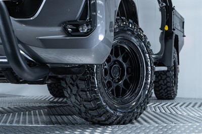 2022 Toyota Hilux - Thumbnail
