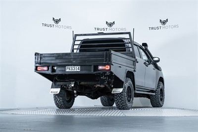 2022 Toyota Hilux - Thumbnail