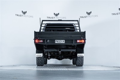 2022 Toyota Hilux - Thumbnail