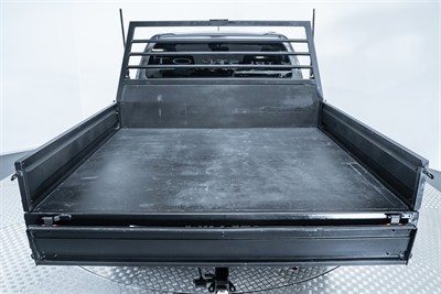 2022 Toyota Hilux - Thumbnail