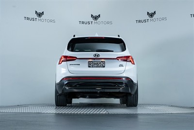 2021 Hyundai Santa Fe - Thumbnail