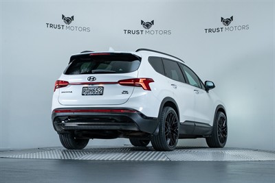 2021 Hyundai Santa Fe - Thumbnail