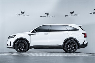 2023 Kia Sorento - Thumbnail