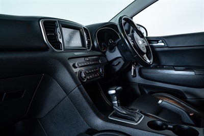 2017 Kia Sportage - Thumbnail