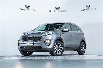 2017 Kia Sportage - Thumbnail
