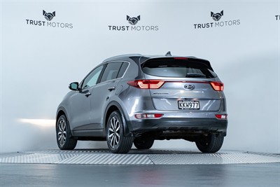 2017 Kia Sportage - Thumbnail